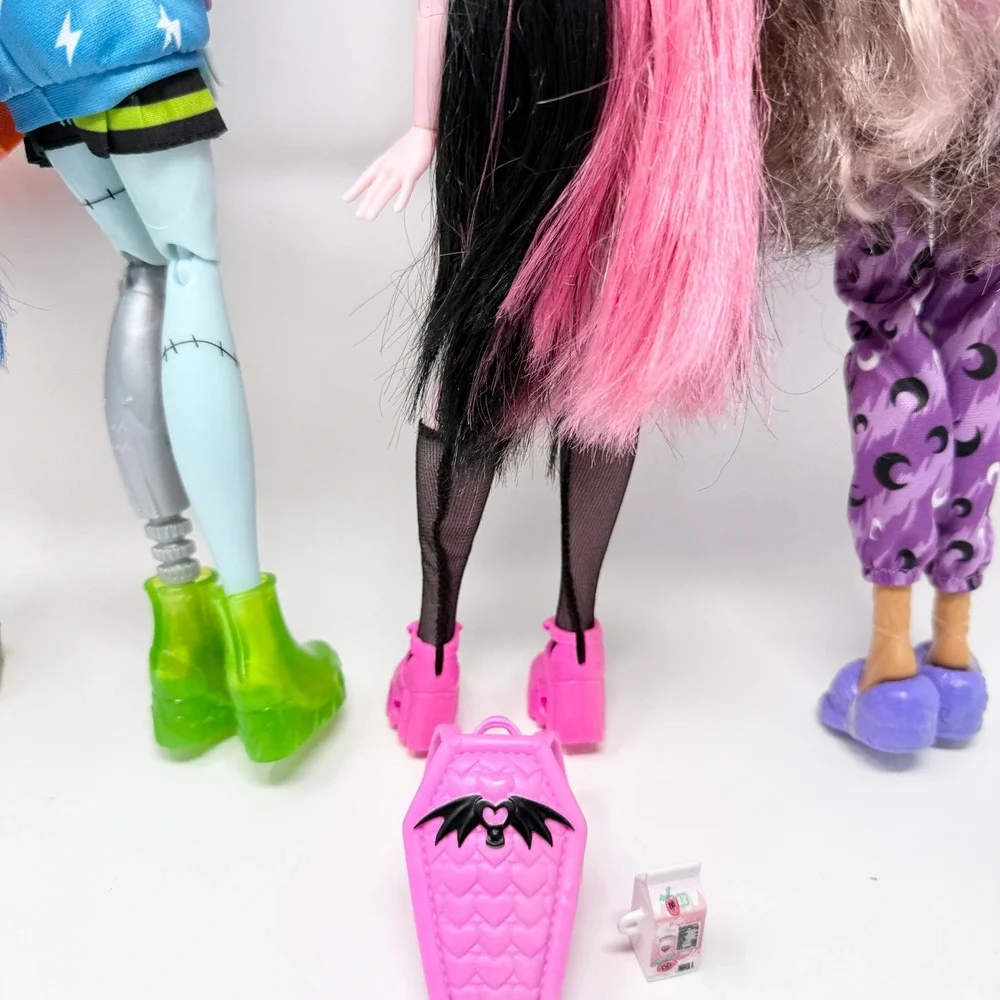 Monster High G3 Doll Lot Draculaura Frankie Clawdeen Cleo de Nile Mattel 2021